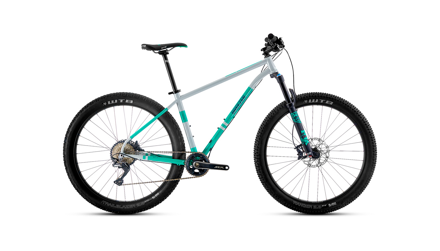 LIGHTNING 27.5+ TEAM 40TH ［ Cool Gray / Green ］